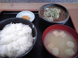 2014_09_17_02_谷川岳SA_モツ煮定食.jpg