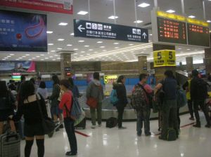 2015_05_18_02_高雄国際空港_手荷物受け取り